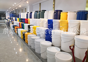 欧美日批视频吉安容器一楼涂料桶、机油桶展区